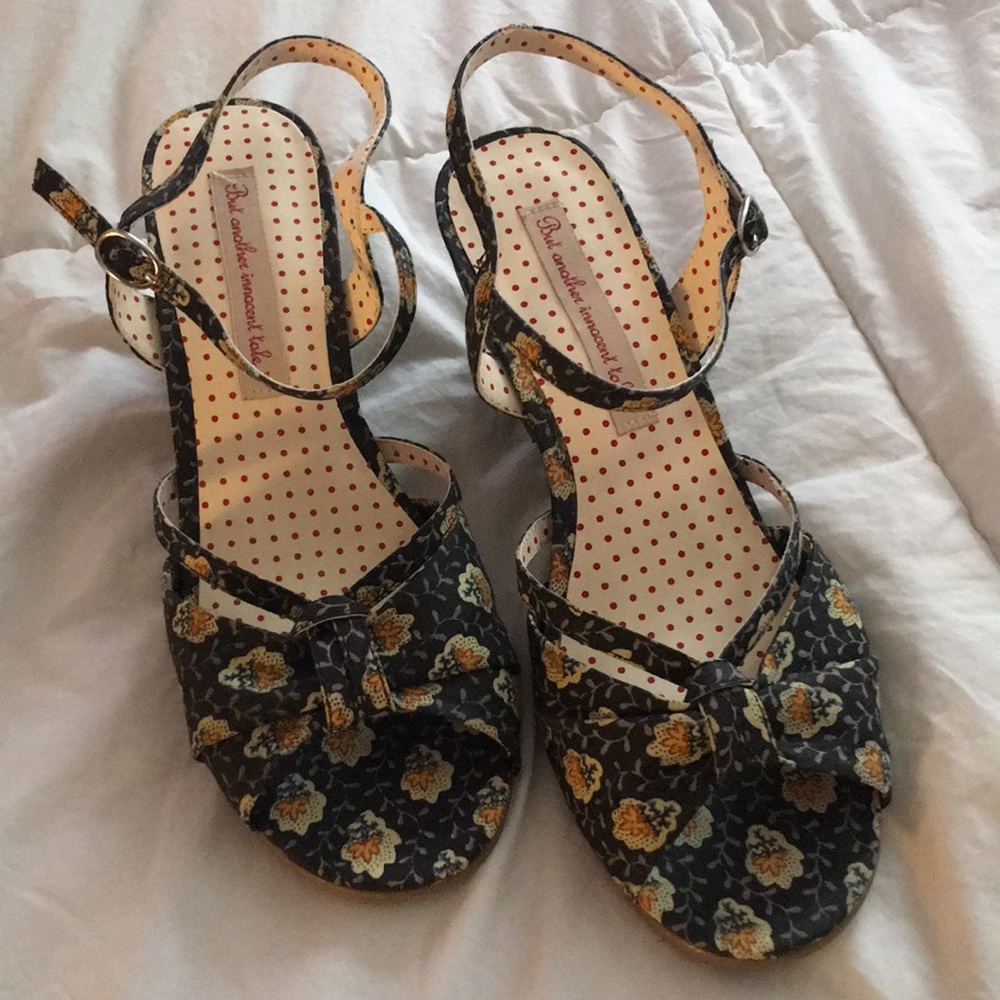 B.A.I.T. Floral Wedges